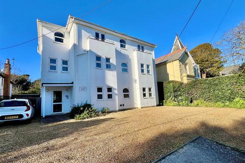 2 bedroom flat for sale, Freshwater Bay, Isle of Wight