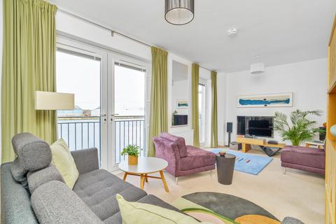 18 Stevedore Place, Edinburgh, EH6 7BF