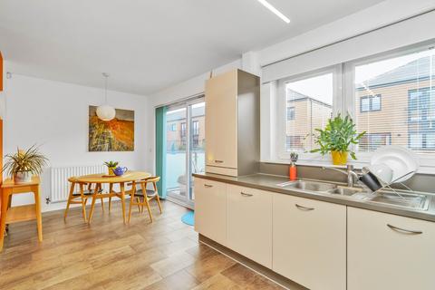 18 Stevedore Place, Edinburgh, EH6 7BF