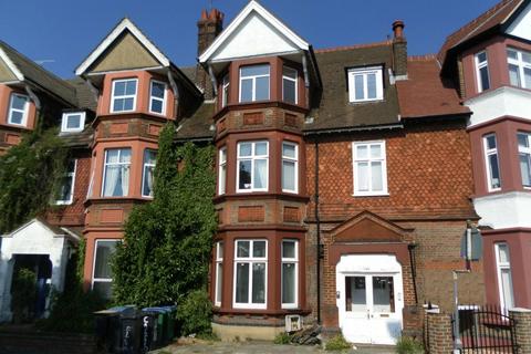 2 bedroom flat to rent, CENTRAL WATFORD WD18