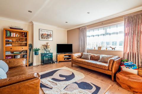 6 bedroom end of terrace house for sale, Valley Road South, Flixton, Manchester, M41