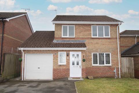 3 bedroom detached house for sale, Terry's Way, Llanharan, Pontyclun CF72 9UJ