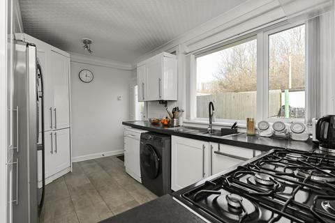 1 Maclean Place, Gorebridge, EH23 4DU