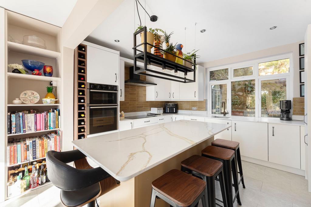 Kitchen / Dinning Room