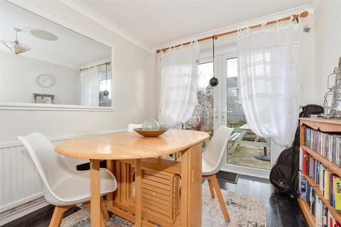 52 Beech Drive, Broadstairs, CT10 2LL