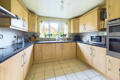 16 Armada Close, Churchdown, Gloucester, GL3 1ND