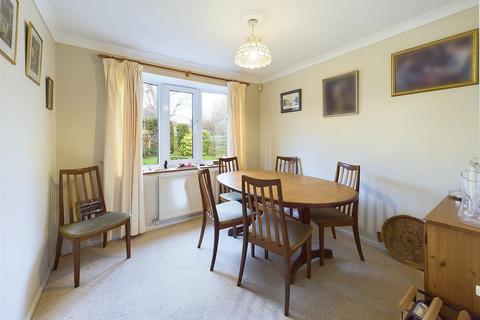 16 Armada Close, Churchdown, Gloucester, GL3 1ND
