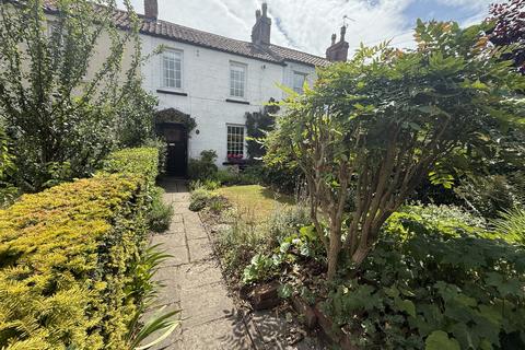 3 bedroom terraced house for sale, Gloucester Road, Thornbury, BS35