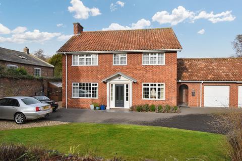 4 bedroom detached house for sale, Westgate, Louth LN11 9YH