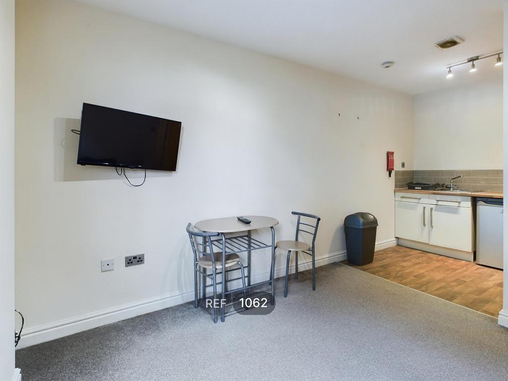 Kitchen &amp; Living area