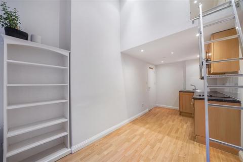 1 bedroom flat to rent, Palace Court, W2