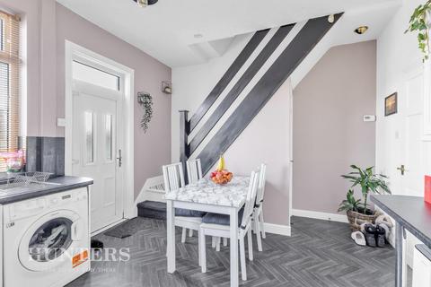68 Fraser Street, Shaw, Oldham, OL2 7SD