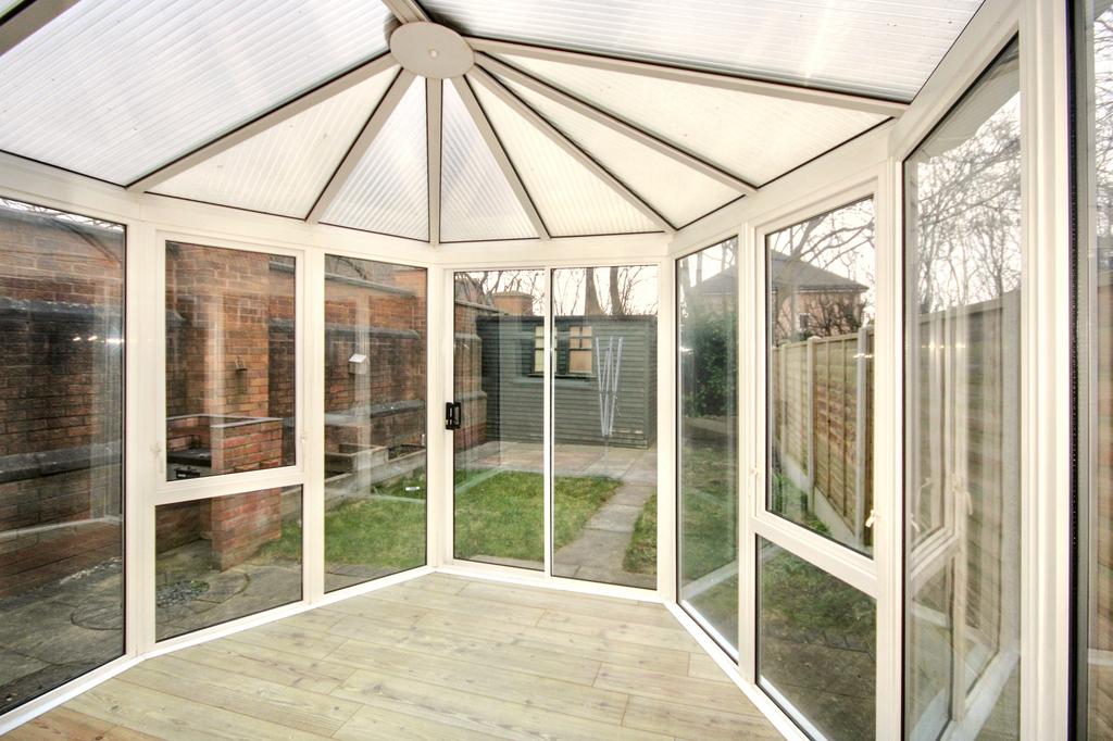 Handley Close, York, YO30 - View 4