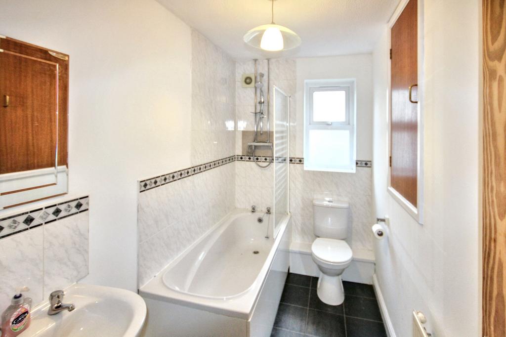 Handley Close, York, YO30 - More