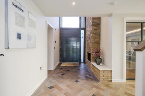 36 Lodge Close, Stoke D'abernon, Cobham, KT11 2SQ