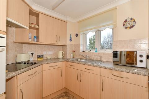 1 bedroom flat for sale, Kings Road, Horsham, West Sussex