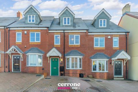 3 bedroom terraced house for sale, Marton Close, Redditch B97