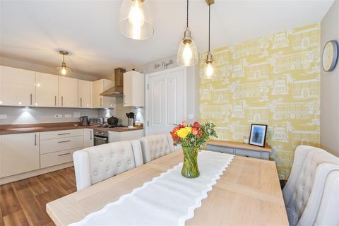 3 bedroom end of terrace house for sale, Berewood, Waterlooville, Hampshire