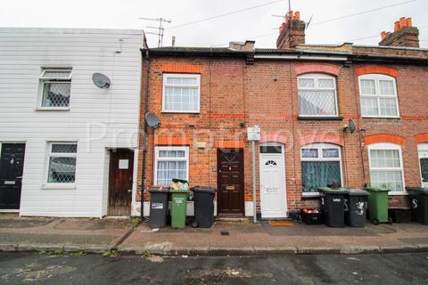 2 bedroom terraced house to rent, Arthur Street Luton LU1 3SF