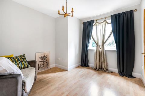 Oakdene Forest Road, East Horsley, Leatherhead, KT24 5BB