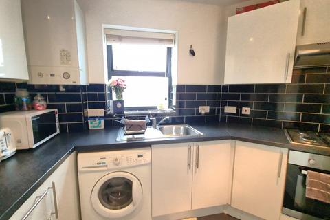 2 bedroom flat to rent, Drovers Way, Dunstable, LU6