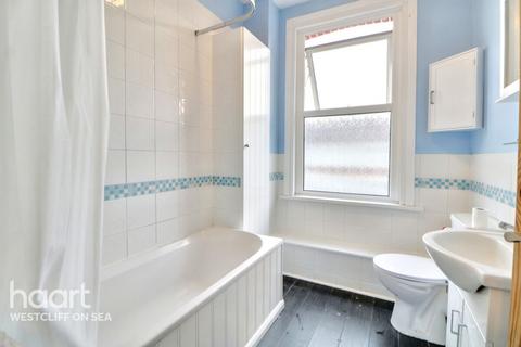 1 bedroom flat for sale, Swanage Road, SOUTHEND-ON-SEA