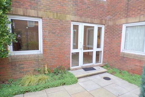 1 bedroom retirement property for sale, Queens Park West Drive, Bournemouth