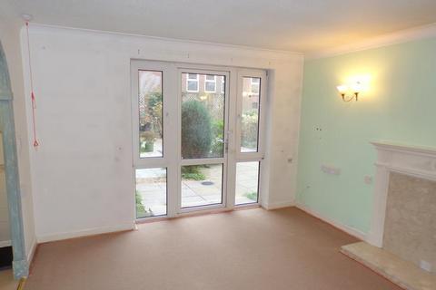 1 bedroom retirement property for sale, Queens Park West Drive, Bournemouth