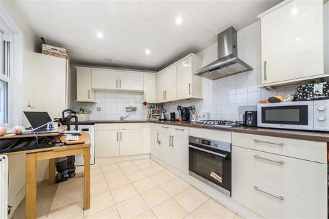 1 bedroom flat for sale, Tower Bridge Road, London SE1