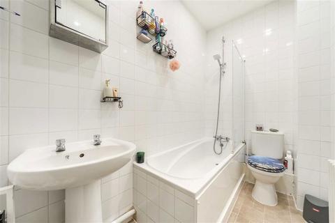 1 bedroom flat for sale, Tower Bridge Road, London SE1