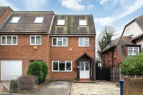 5 bedroom end of terrace house to rent, Priory Close, Finchley, London, N3