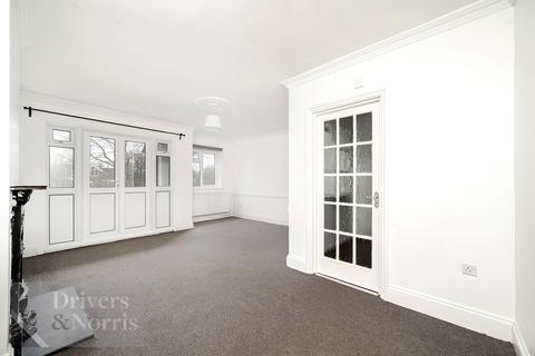 5 bedroom end of terrace house to rent, Priory Close, Finchley, London, N3