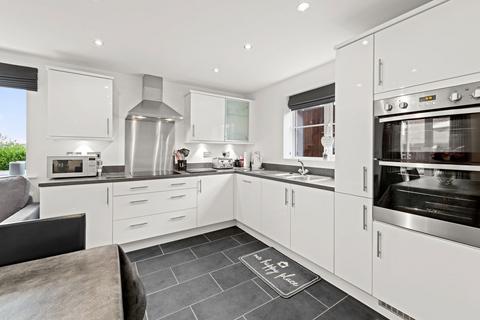 43 Balmoral Drive, Grantham, NG31 8SY