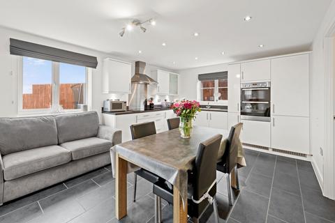 43 Balmoral Drive, Grantham, NG31 8SY