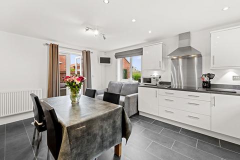 43 Balmoral Drive, Grantham, NG31 8SY