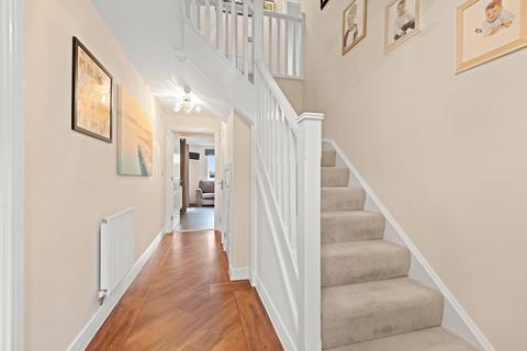 43 Balmoral Drive, Grantham, NG31 8SY