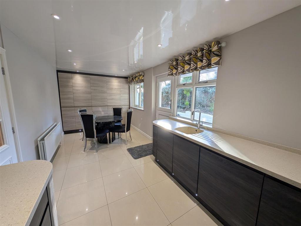 Breakfast kitchen