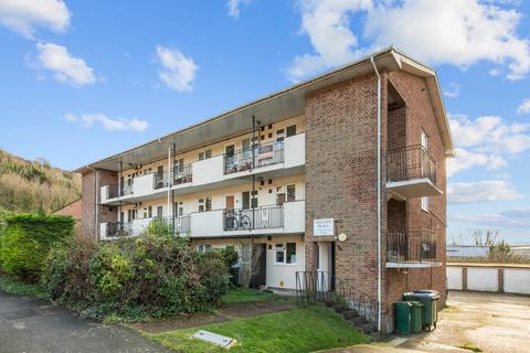 2 bedroom flat for sale, Malling Place, Spences Lane, Lewes