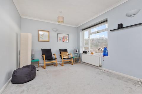 2 bedroom flat for sale, Malling Place, Spences Lane, Lewes