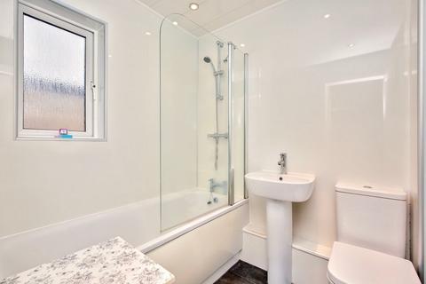 60 Deanburn, Penicuik, EH26 0HX