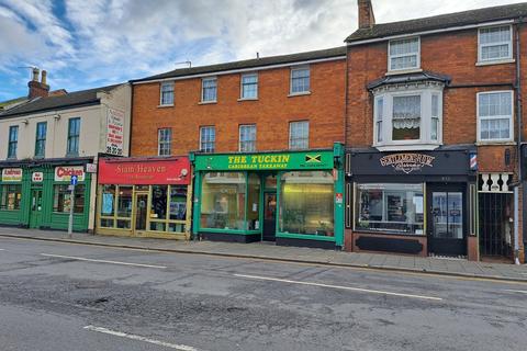 Takeaway to rent, 38 The Broadway, Bedford, Bedfordshire, MK40 2TH