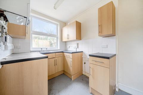 1 bedroom apartment for sale, Parish Lane, London