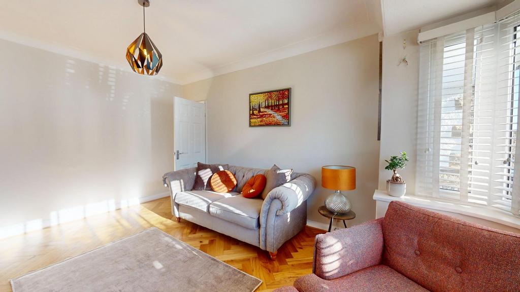 Living Room 3.jpg