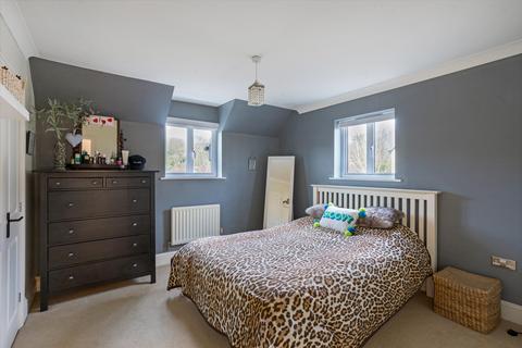 4 Miners Close, Long Ashton, Bristol, BS41 9DE