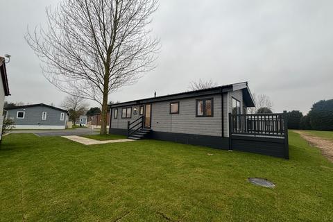 2 bedroom lodge for sale, Allerthorpe East Riding of Yorkshire