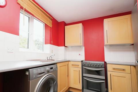 1 bedroom flat for sale, Peartree Lane, Welwyn Garden City, AL7