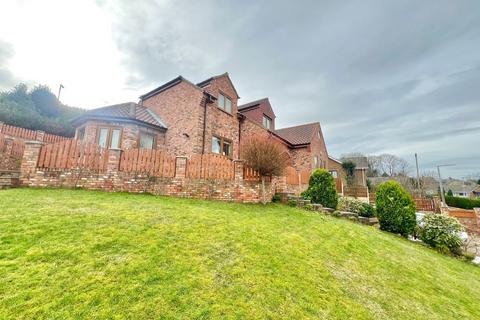 5 bedroom detached house to rent, Dearnley View, Barnsley, S75 1EA