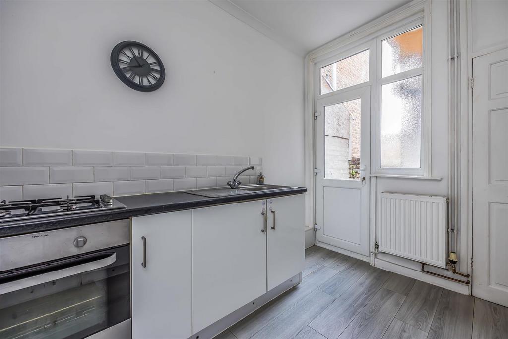 256 Powerscourt Road, Fratton-Small-Portico Marketi