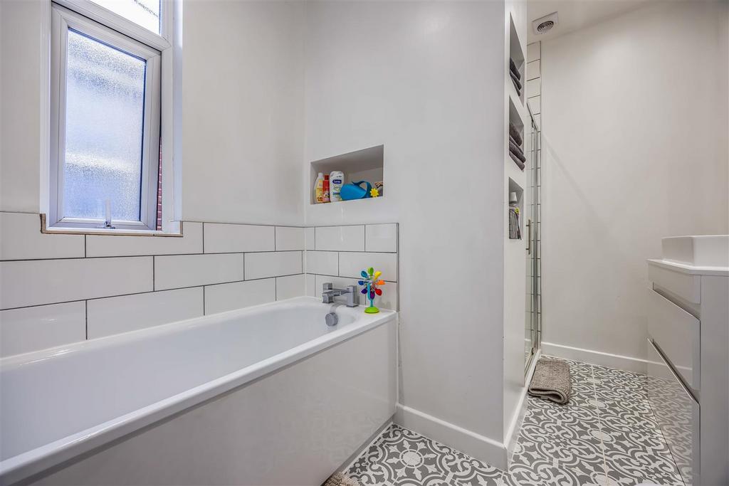 256 Powerscourt Road, Fratton-Small-Portico Marketi