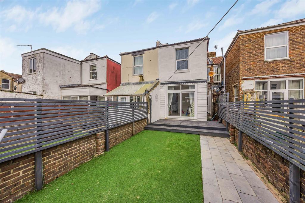 256 Powerscourt Road, Fratton-Small-Portico Marketi